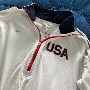 Nike USA Elements 1/4 Zip Long Sleeve Running Top